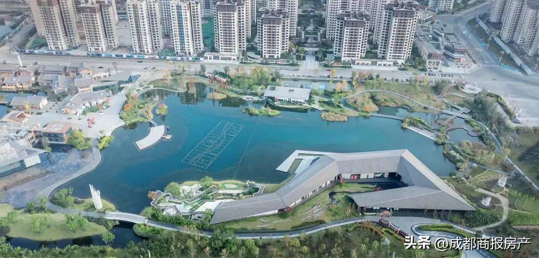 鍗冧嚎鎴夸紒澶х洏灞曟湜,涓囩鎴夸紒娣卞害瑙ｆ瀽