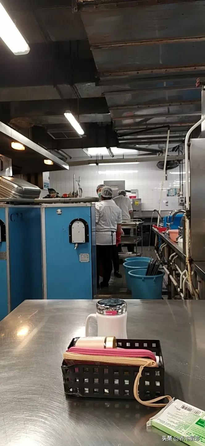 52岁阿姨二婚嫁给30岁小伙,58岁阿姨二婚嫁给北京大爷