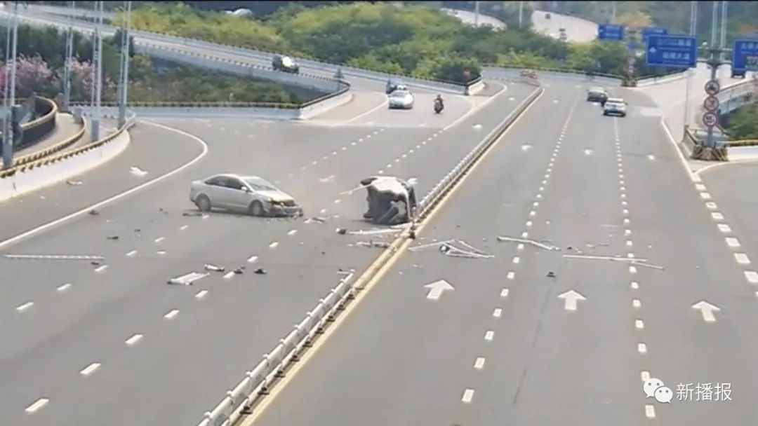 小车失控撞上隔离栏车内图片,小车失控撞上隔离栏女子原图