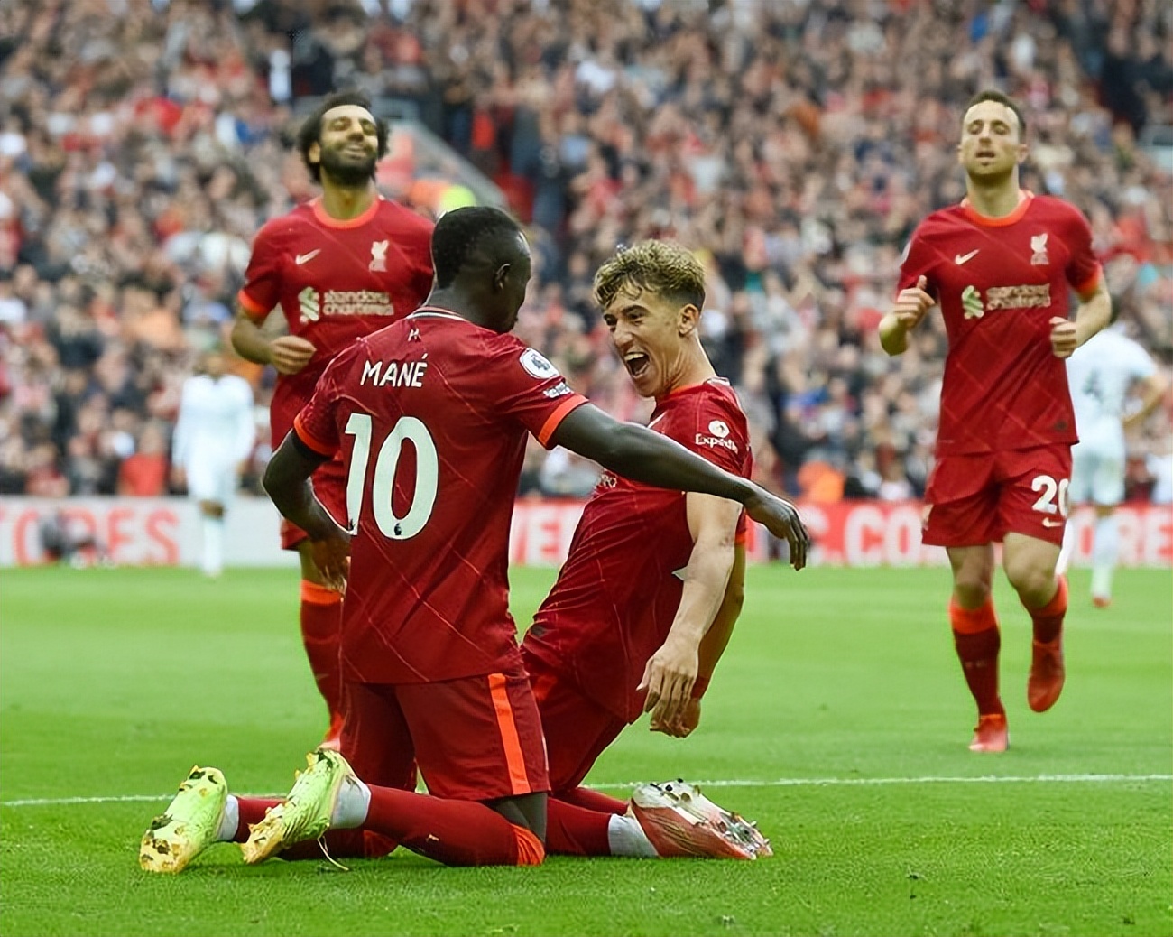 英超历史助攻榜德布劳内,德布劳内入选英超历史最佳阵容吗