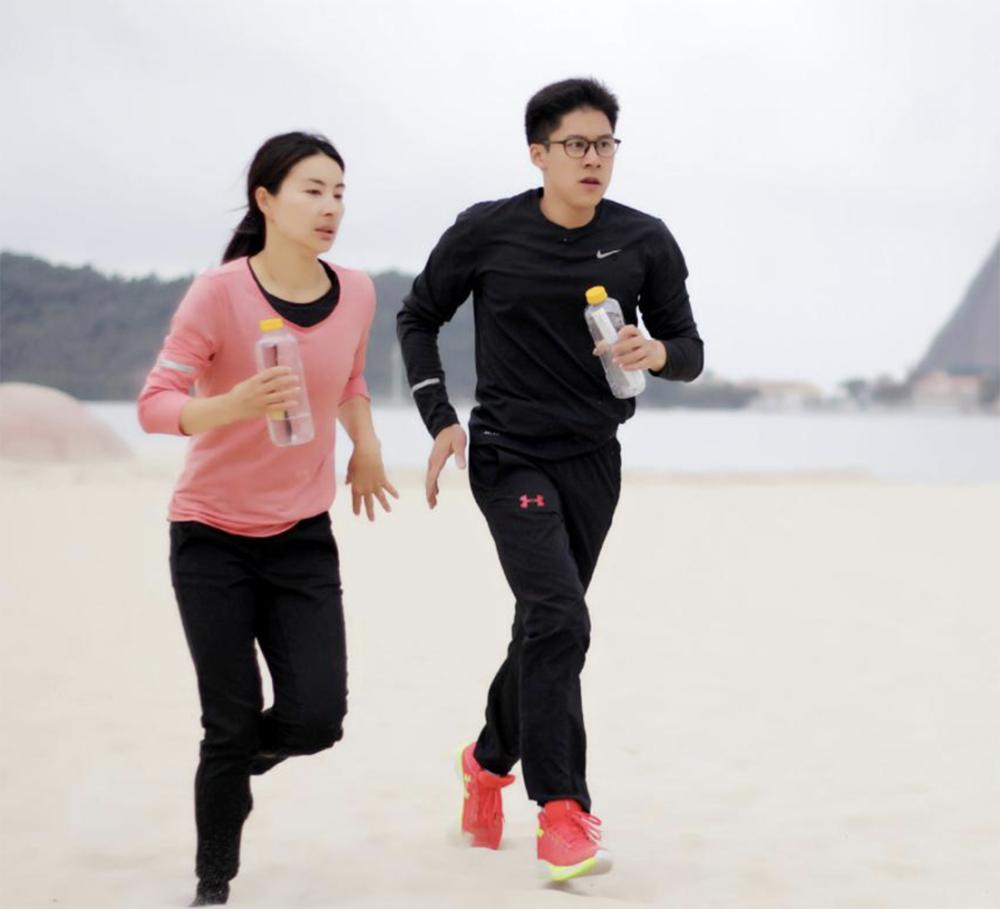 郭晶晶遭豪门嫌弃真的假的,豪门阔太郭晶晶遭港圈贵妇嫌弃