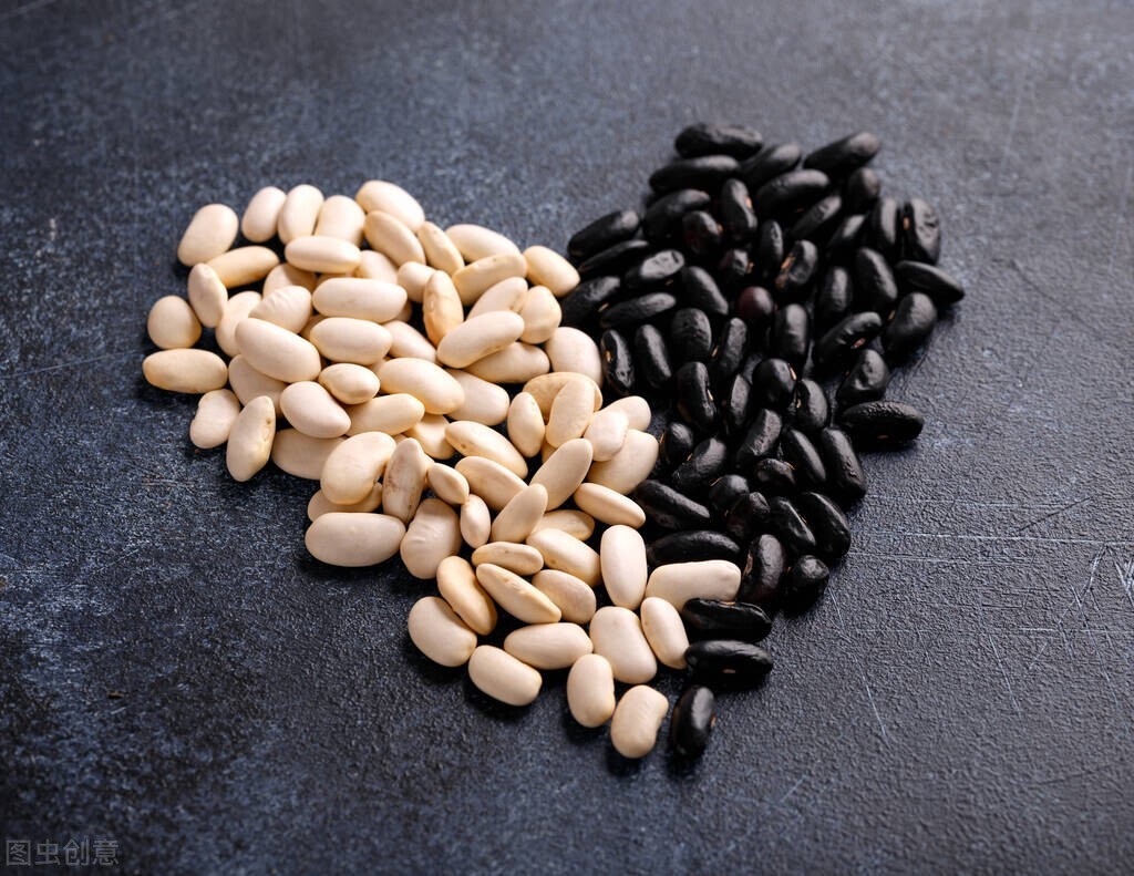 雌激素低脸长斑吃啥,长斑显老