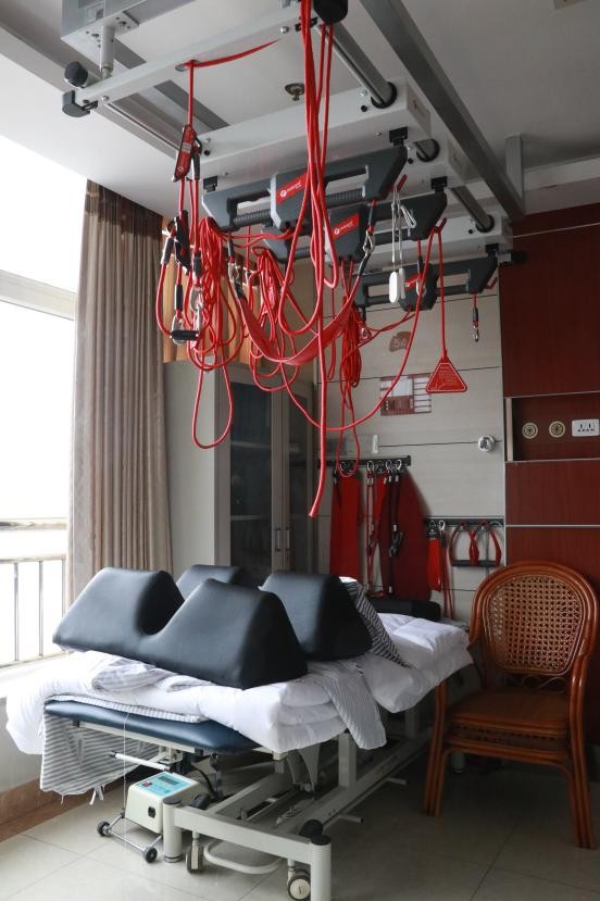 【中医特色，治骨疗伤】铁骨铮铮“脊”往开来——记*安泰**市中医医院（*安泰**市骨伤医院）脊柱外科