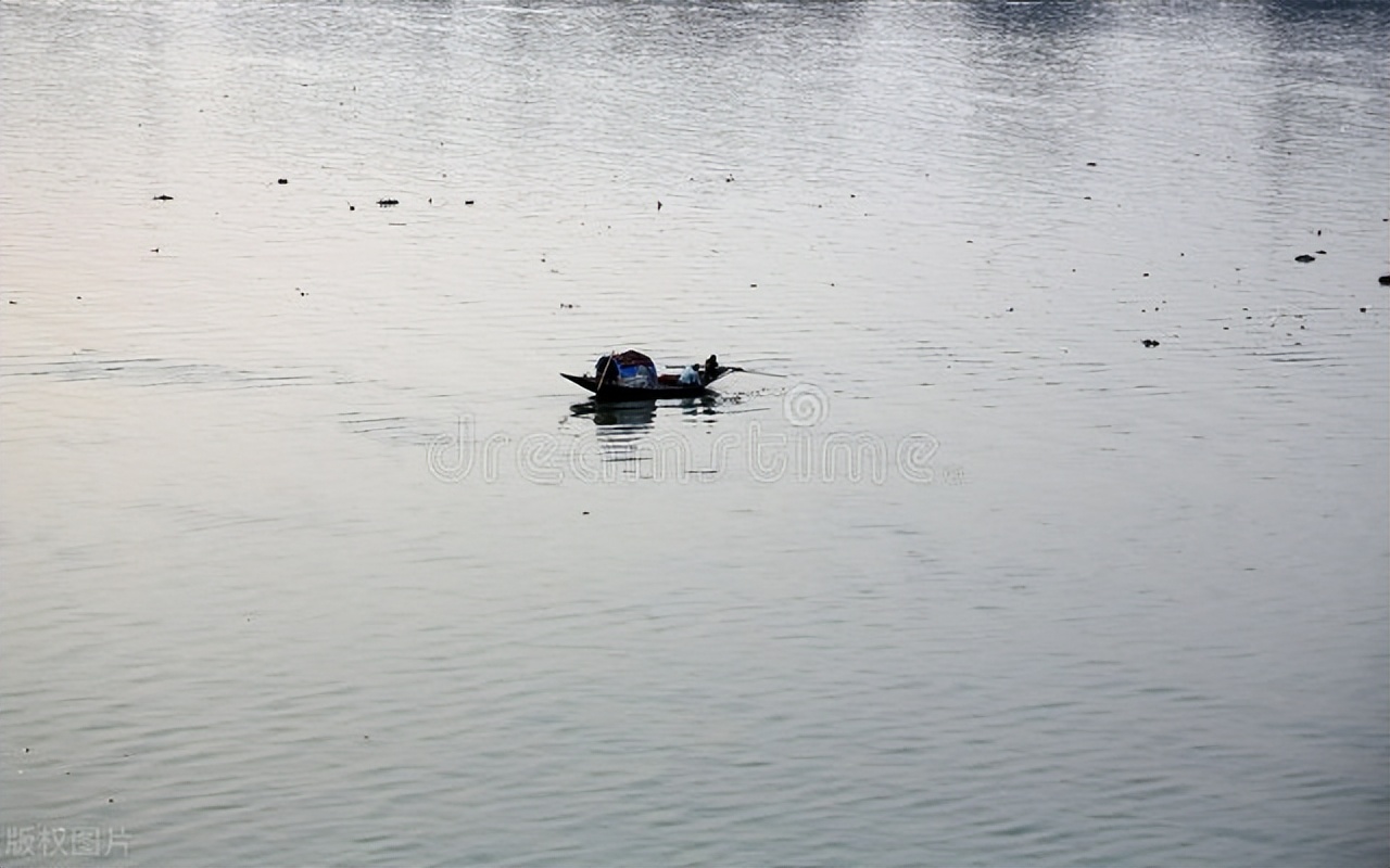 水上行舟吹笛的唯美诗句,赞美舟行七绝诗