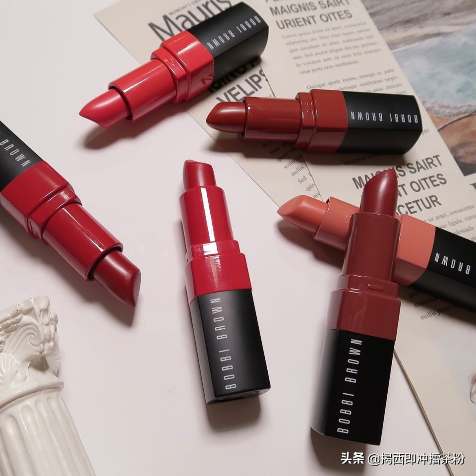 必抢情人节限定美妆！Armani精品巧克力免费送