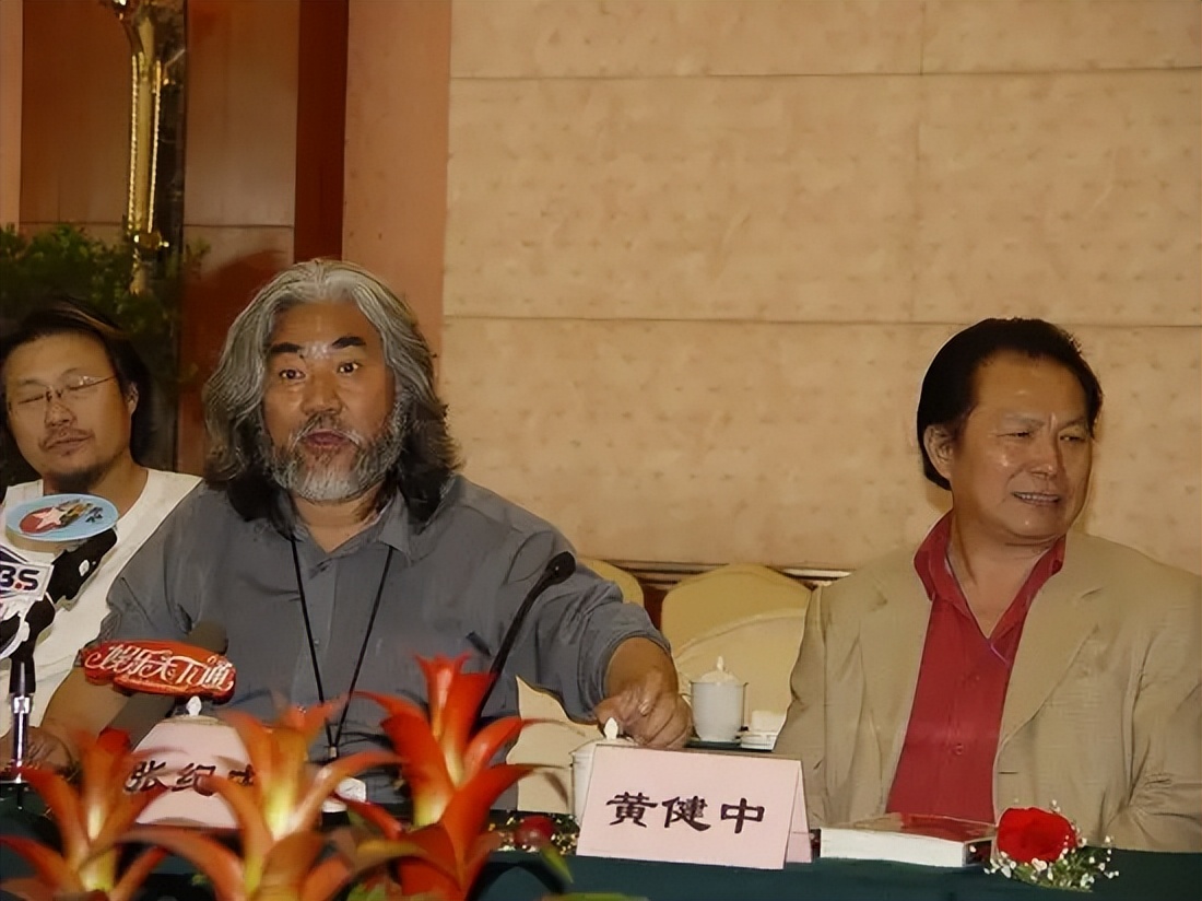 深扒2003年“张钰事件”：20盘录像带，30个导演，1场桃色罗生门