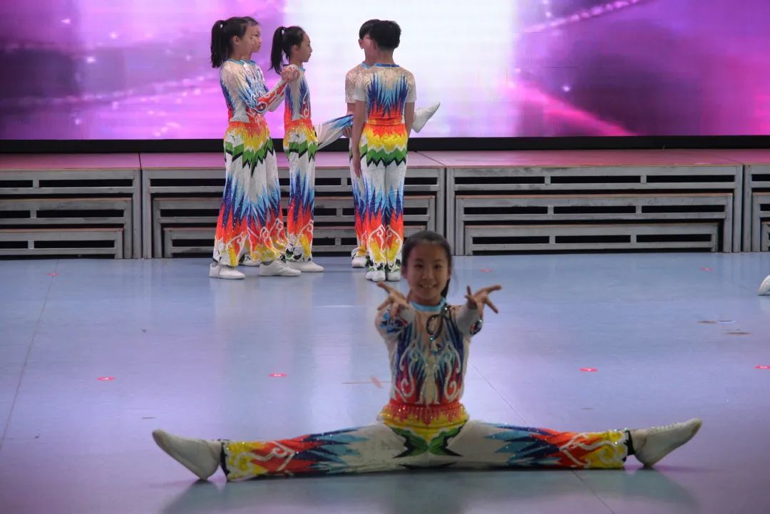 中国足球比赛校长杯,2024小学校长杯总决赛足球比赛