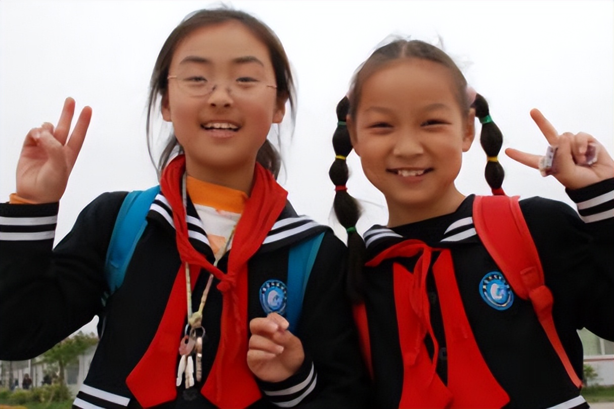 老师要求家长在试卷上签字并点评,家长给学生试卷签字该怎么签