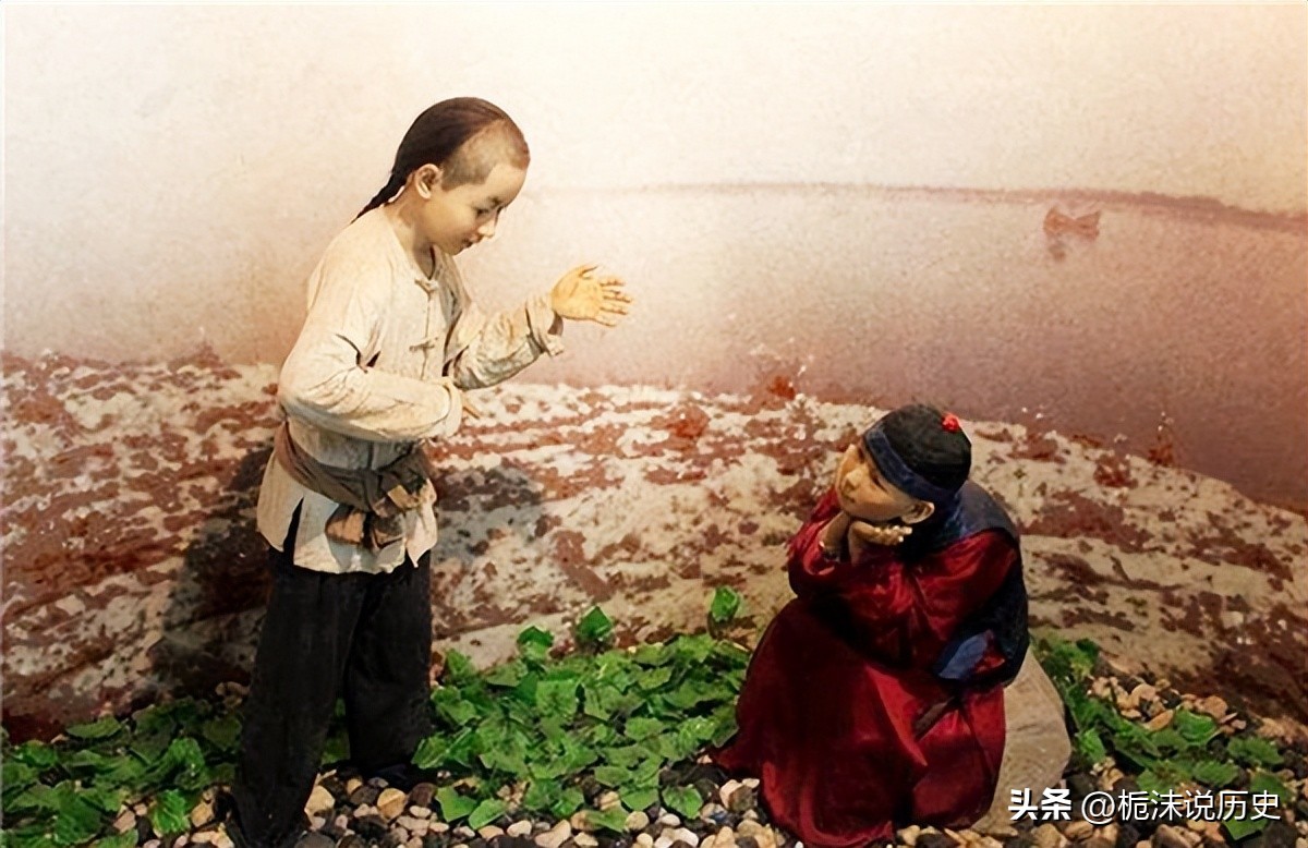 鲁迅玩伴闰土：57岁病逝后，留下5子，如今后代完成华丽转变