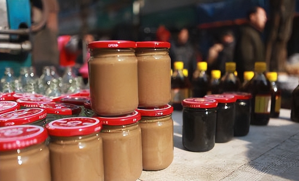 三种油不能买芝麻油,街上现磨麻油是真的还是假的