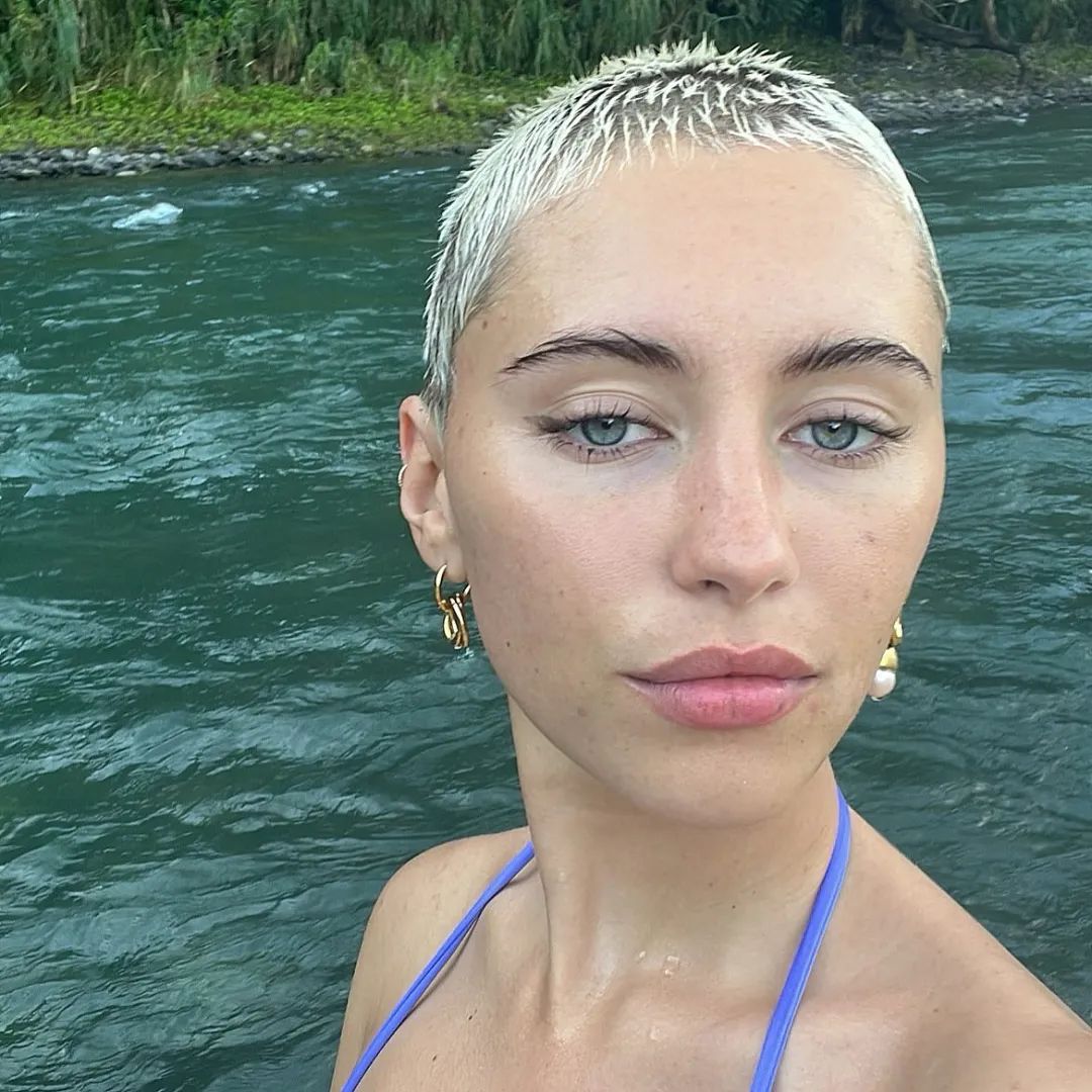 IrisLaw透露自己曾经是油痘肌，靠护肤变美！