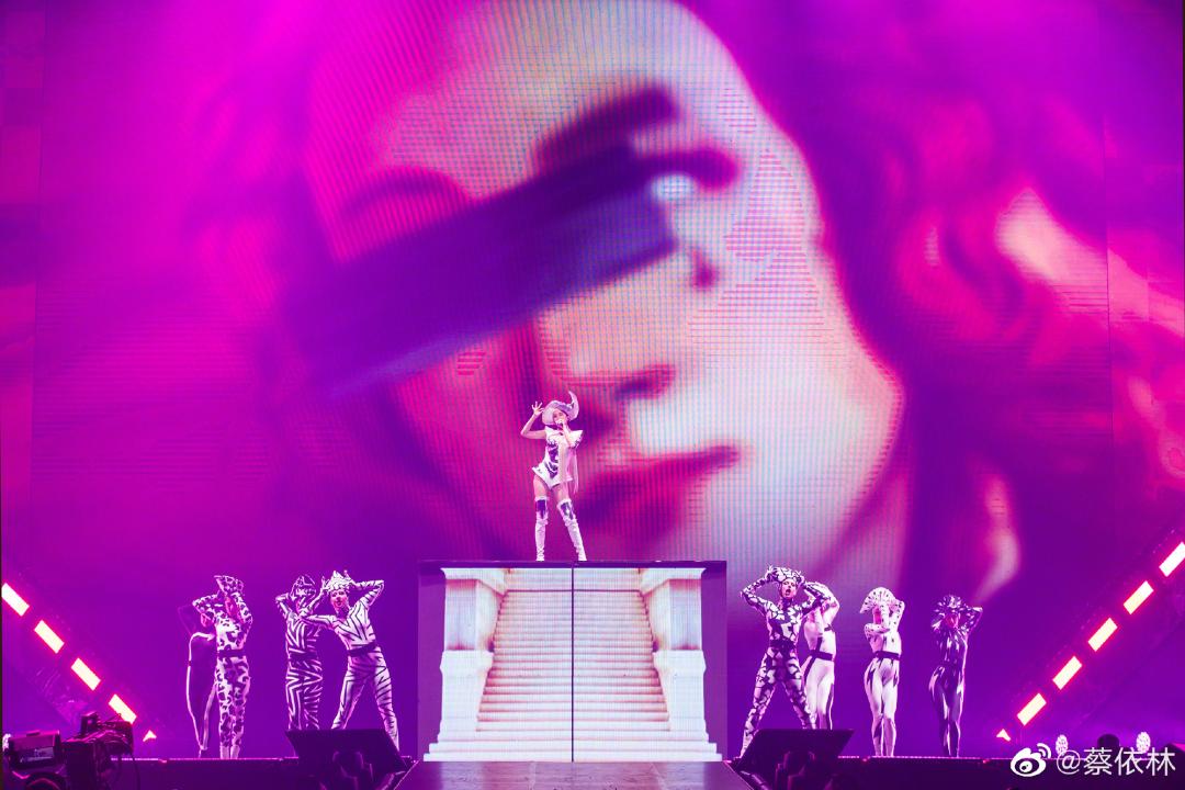 时隔多年内地巡演门票秒售罄，她是华语乐坛当之无愧的C-Pop女王
