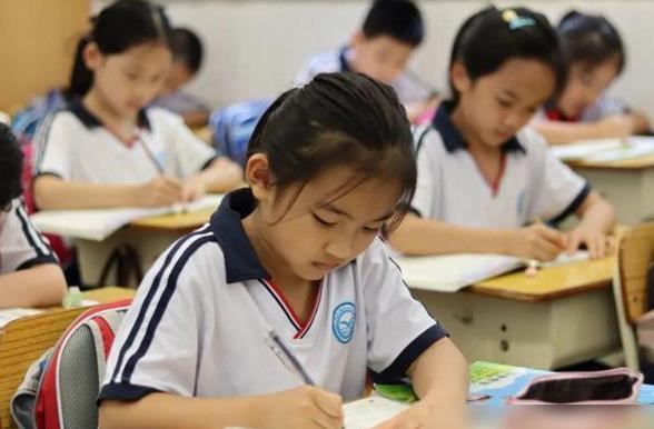 试卷家长评语鼓励的话,试卷上家长评语2至5个字