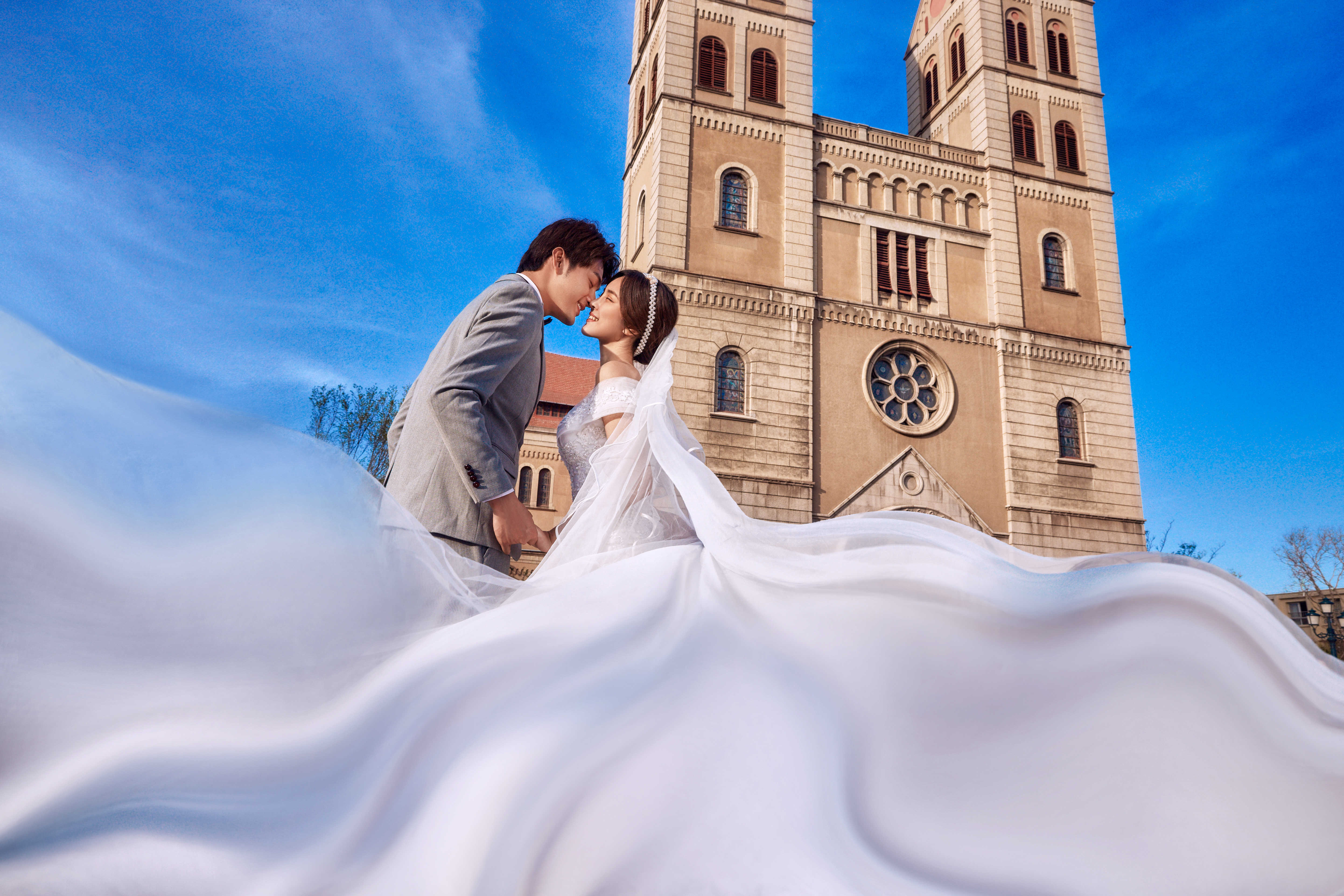 青岛婚纱照5套服装,45套青岛红树林婚纱照风格推荐