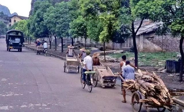 50多年前的一毛钱现在能值多少钱,50岁的辛酸史