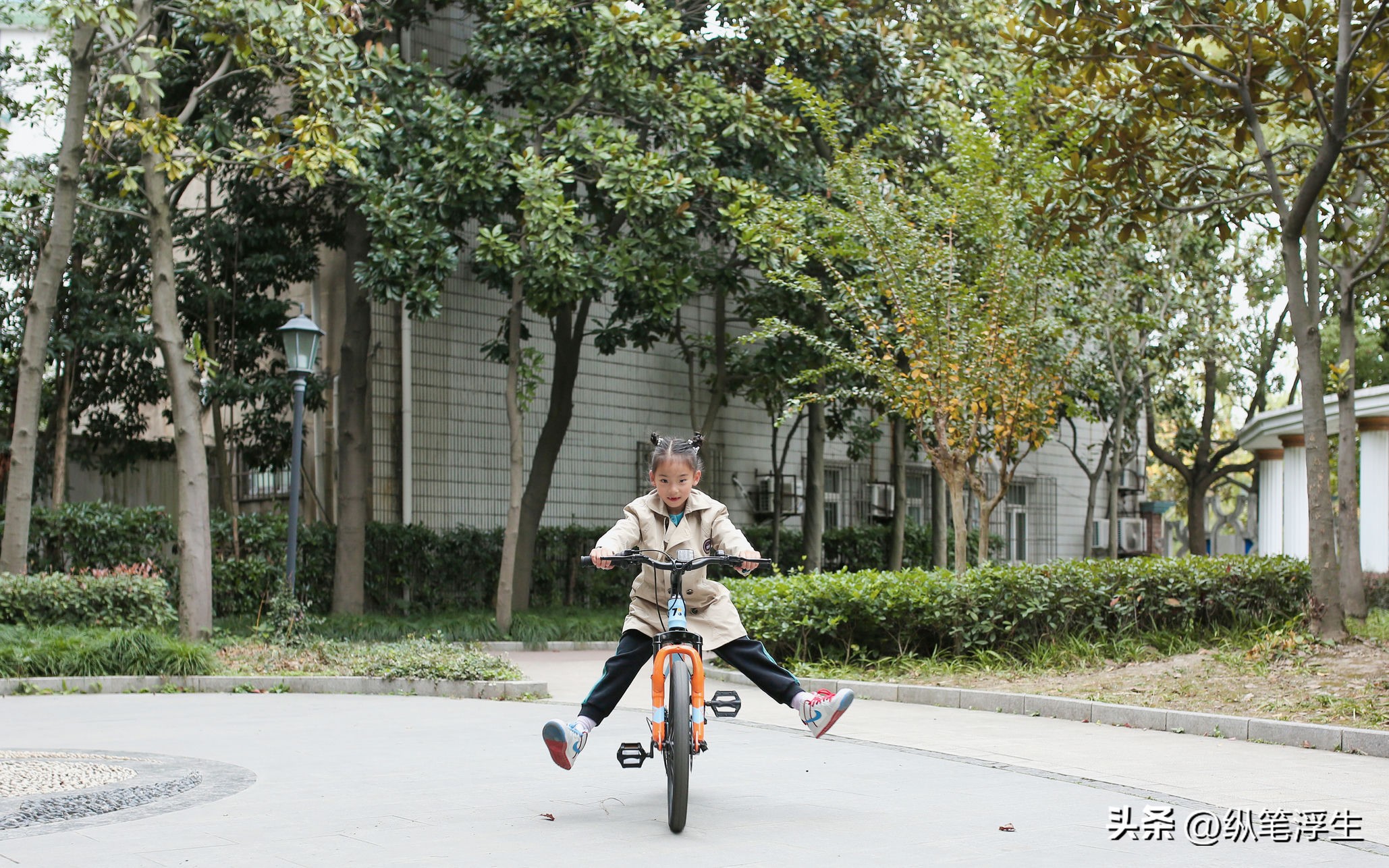 可以让小孩玩的越野车,柒小佰儿童变速山地自行车测评