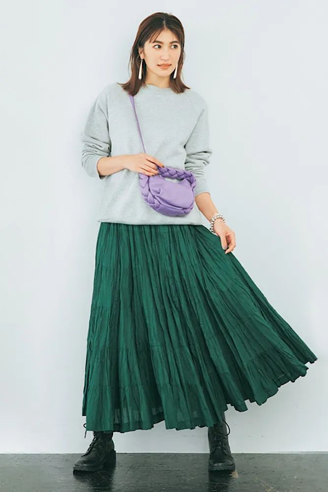 穿裙子靴子过年,过年穿了裙子显瘦