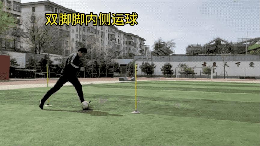 中考足球运球踢准的训练方法,中考体育足球绕杆技巧教学