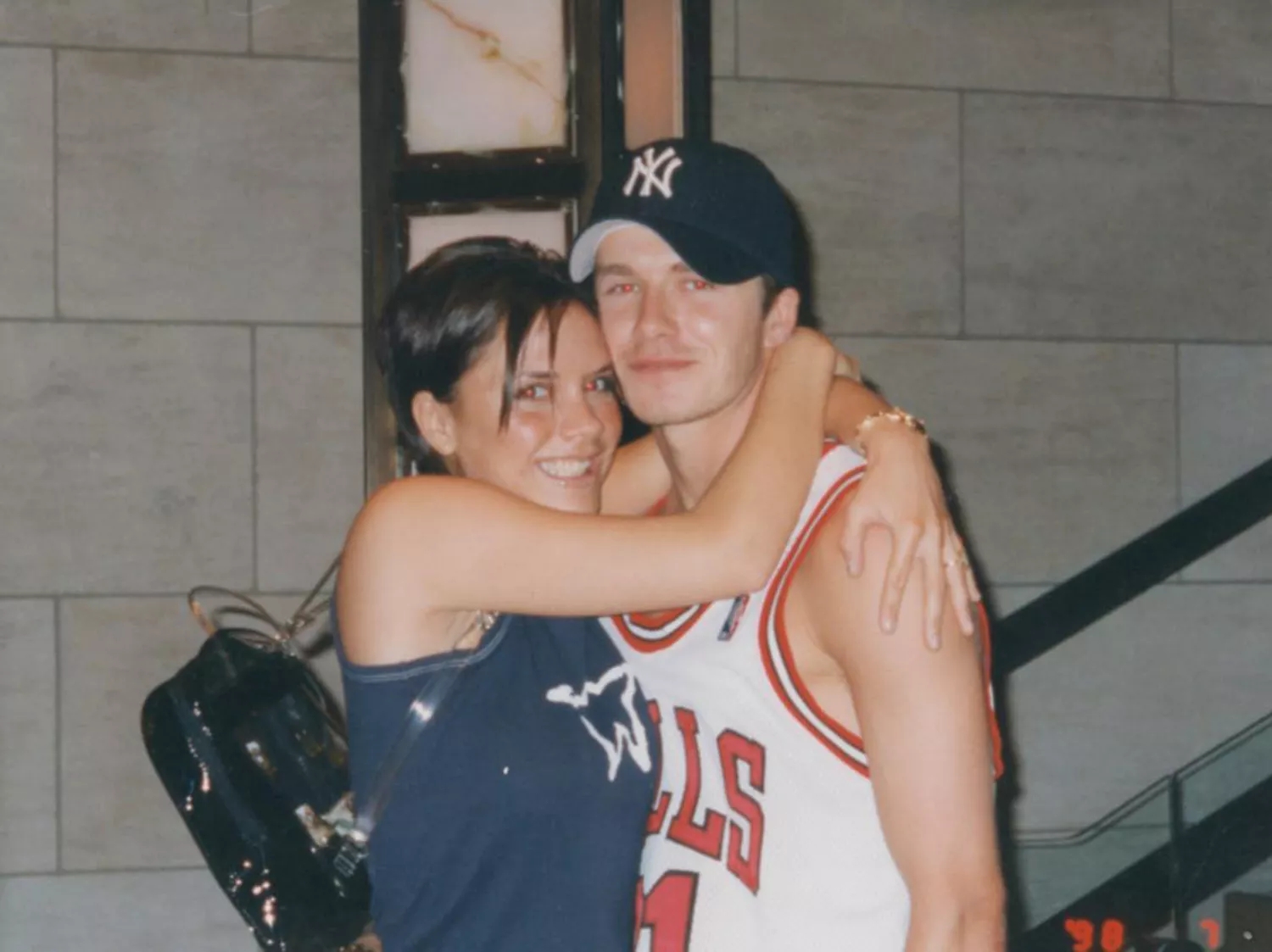 贝克汉姆和维多利亚的婚姻再亮红灯？起底贝克汉姆夫妇的婚恋内幕