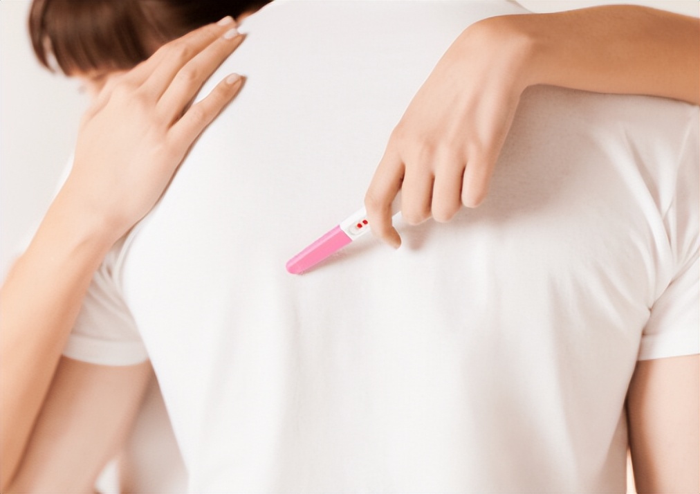 人体润滑剂，对女性伤害大还是对男性？能长期用吗？看完涨知识了