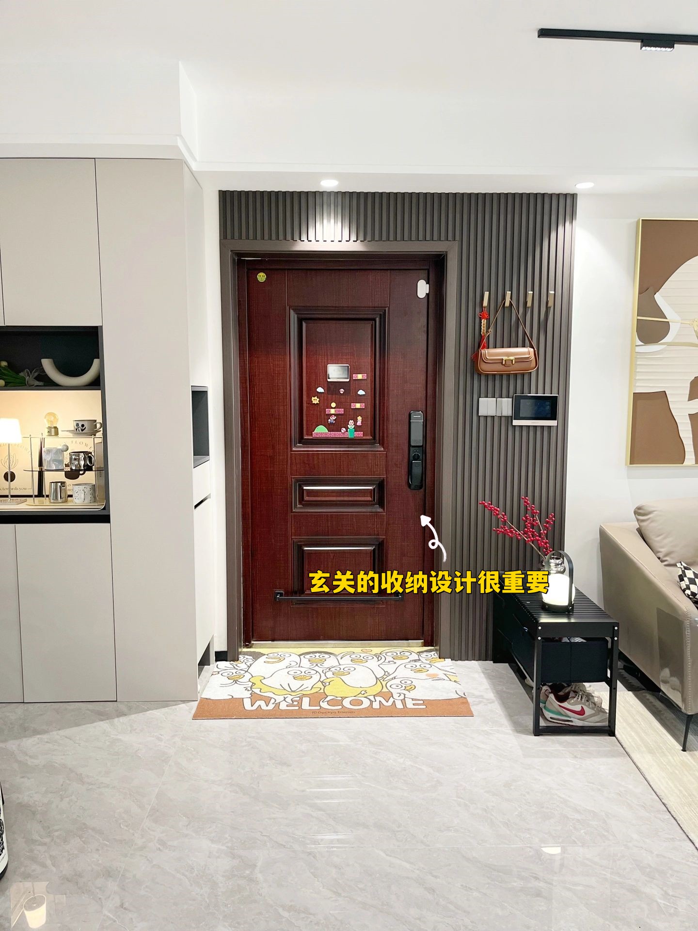 浴室柱子与墙之间收纳设计,定制衣柜空间超强收纳设计