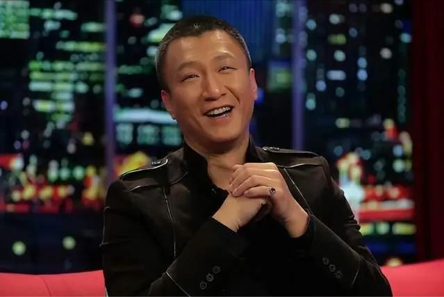 揭秘明星不为人知的丑闻,明星揭露娱乐圈的内幕