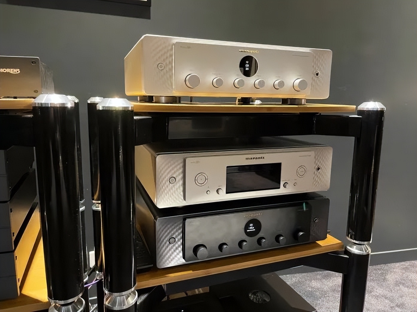 马兰士model40n有前级输出吗,marantzmodel40