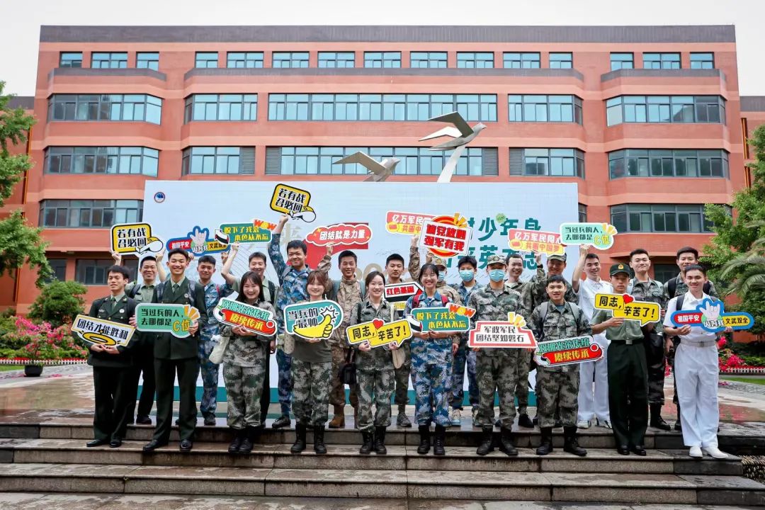 徐汇的“戎耀们”，归来仍是“最可爱的人”