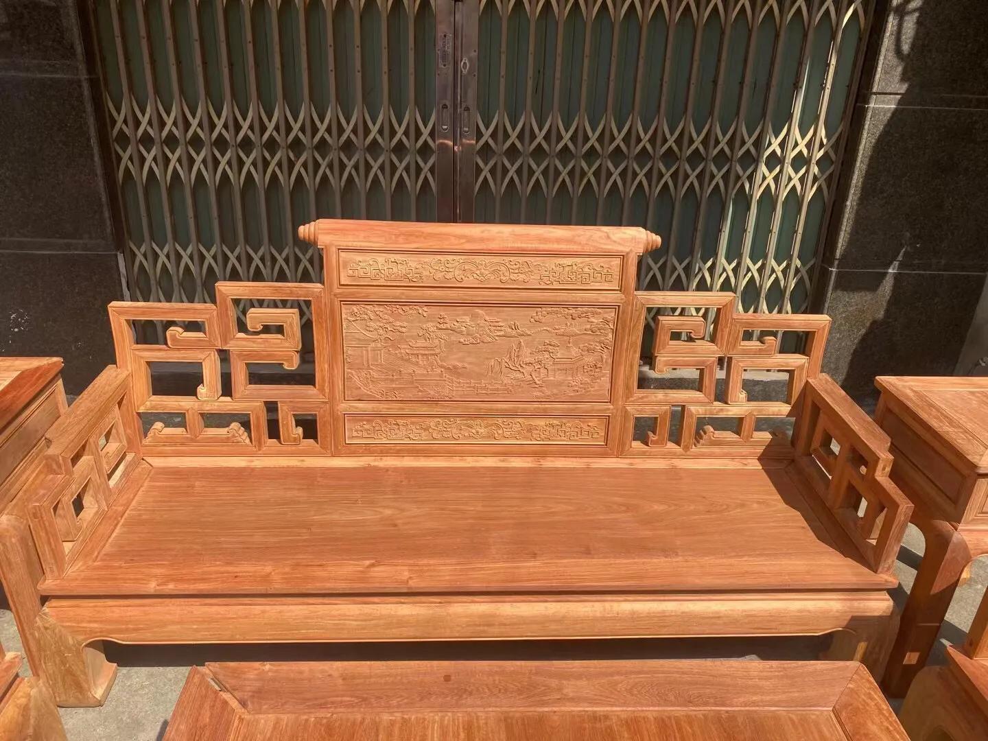 缅甸花梨家具沙发十一件套多少钱,缅甸花梨凤凰纹沙发十件套