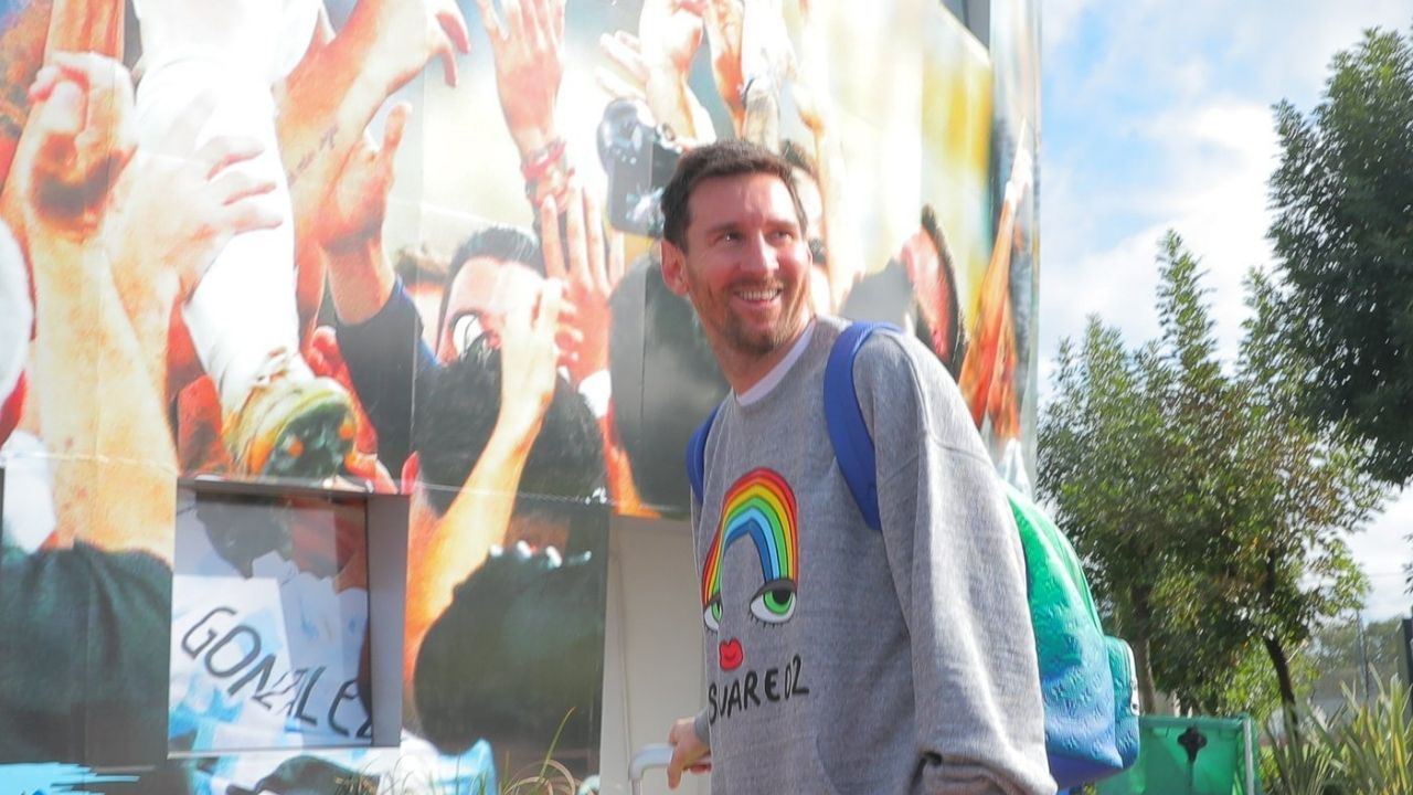 梅西回国后现状,梅西到达卡塔尔穿着打扮