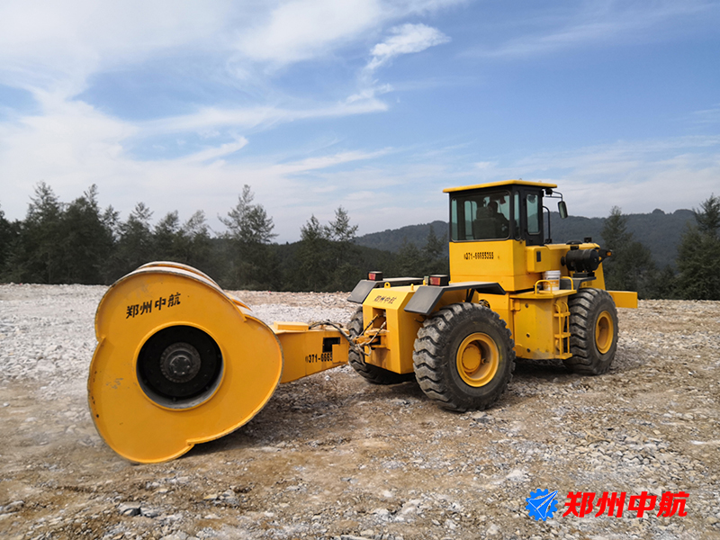 冲击式压路机租赁系统,振动压路机和冲击压路机