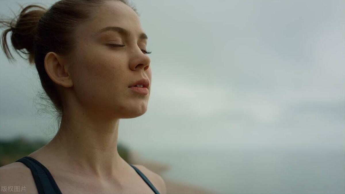 生气控制不了自己的情绪怎么办,经常因为一点小事生气情绪失控