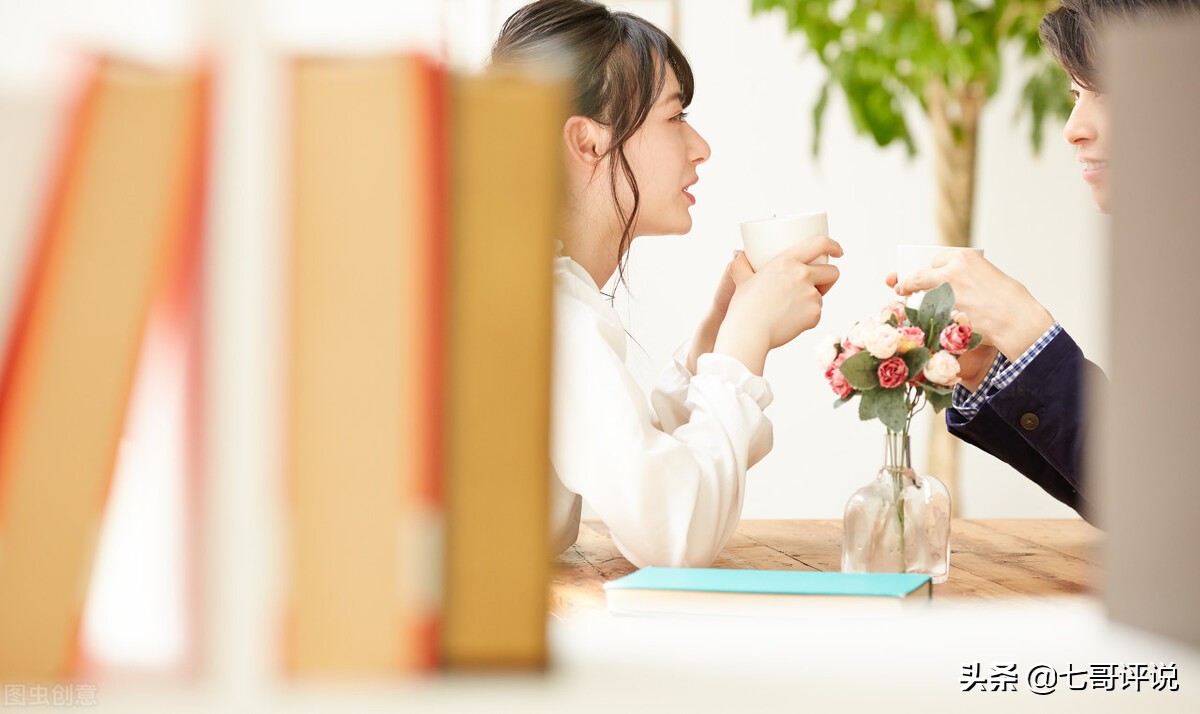 发现女儿谈恋爱该怎么开导她,发现女孩谈恋爱家长怎么办