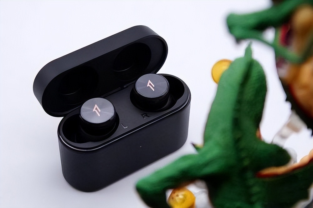 高端蓝牙耳机推荐性价比高排行榜,入门级真无线蓝牙耳机品牌推荐