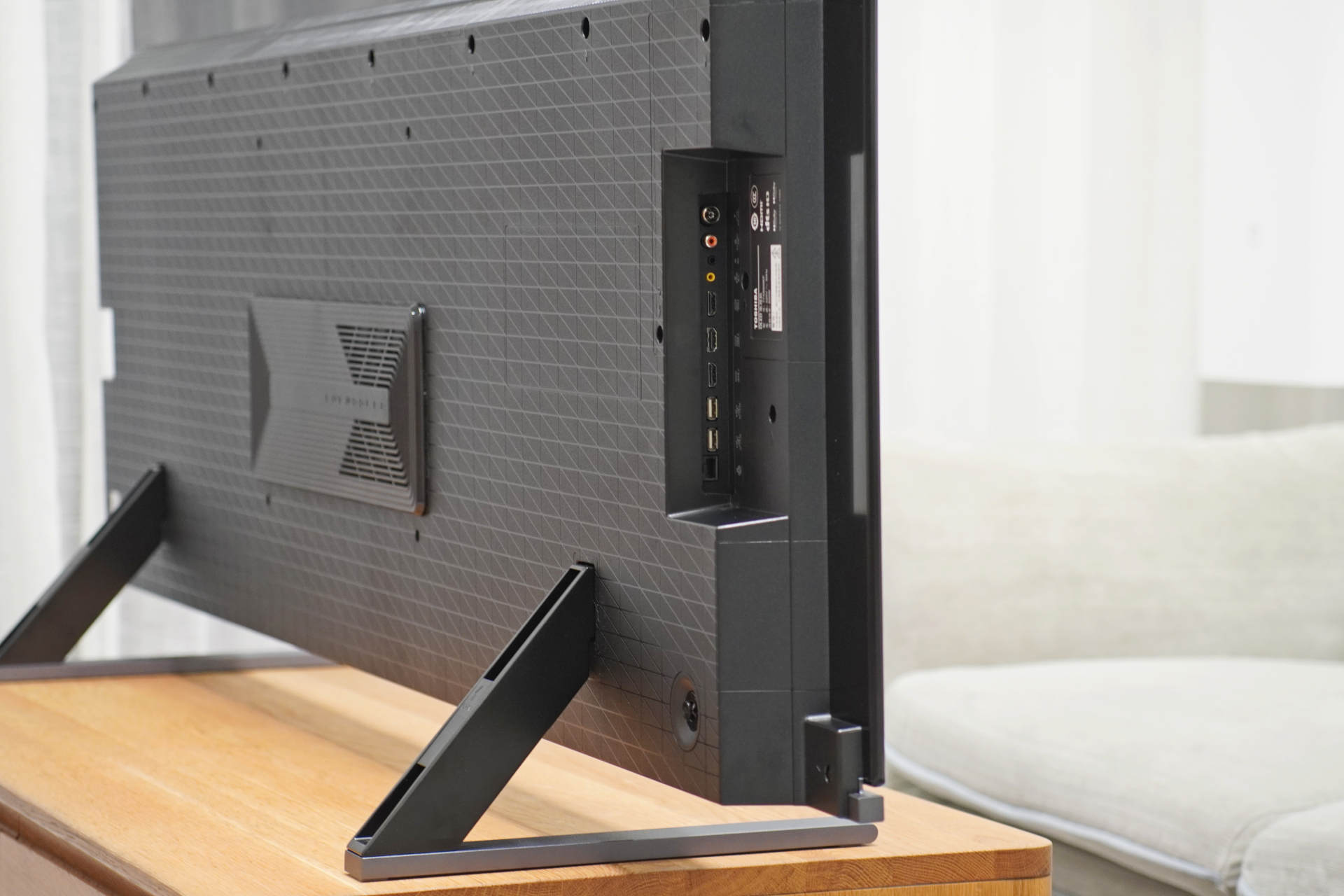 音质更好的OLED电视|东芝火箭炮X8900KF使用评测