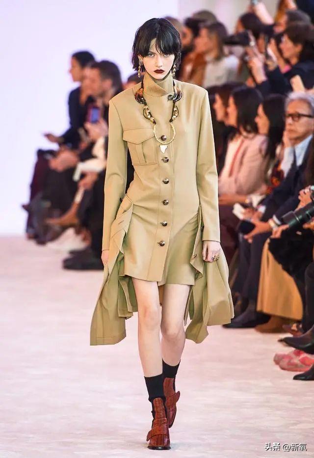 胸部明显大小不一怎么办,胸部越来越小是病理吗