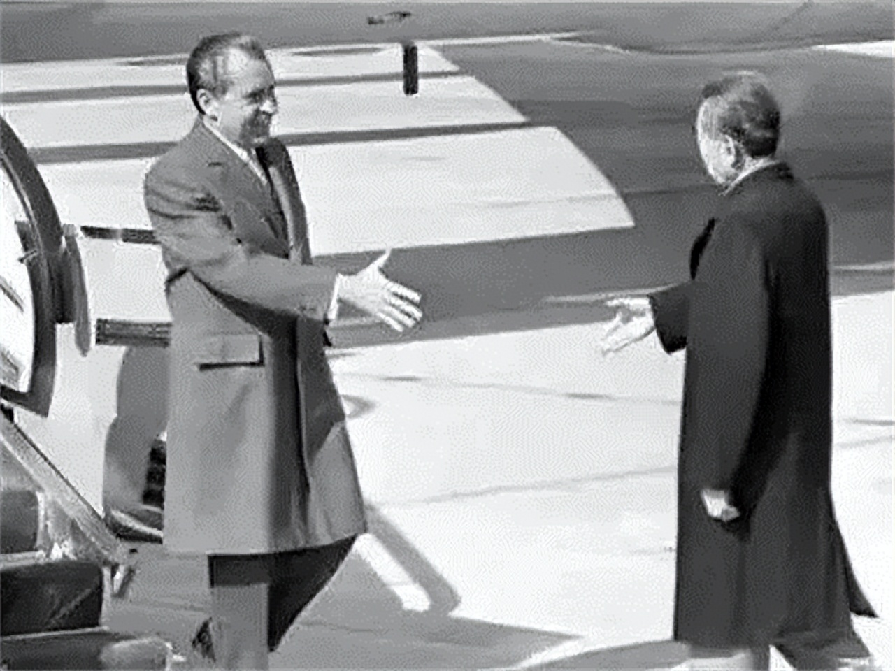 中国花9000万买下这款战机,意大利国产导弹