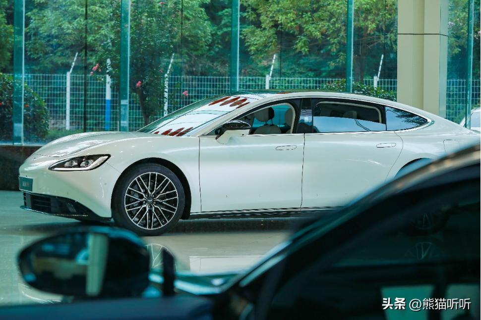 远航汽车y6发布会,试驾远航y6惊艳舒适追求极致