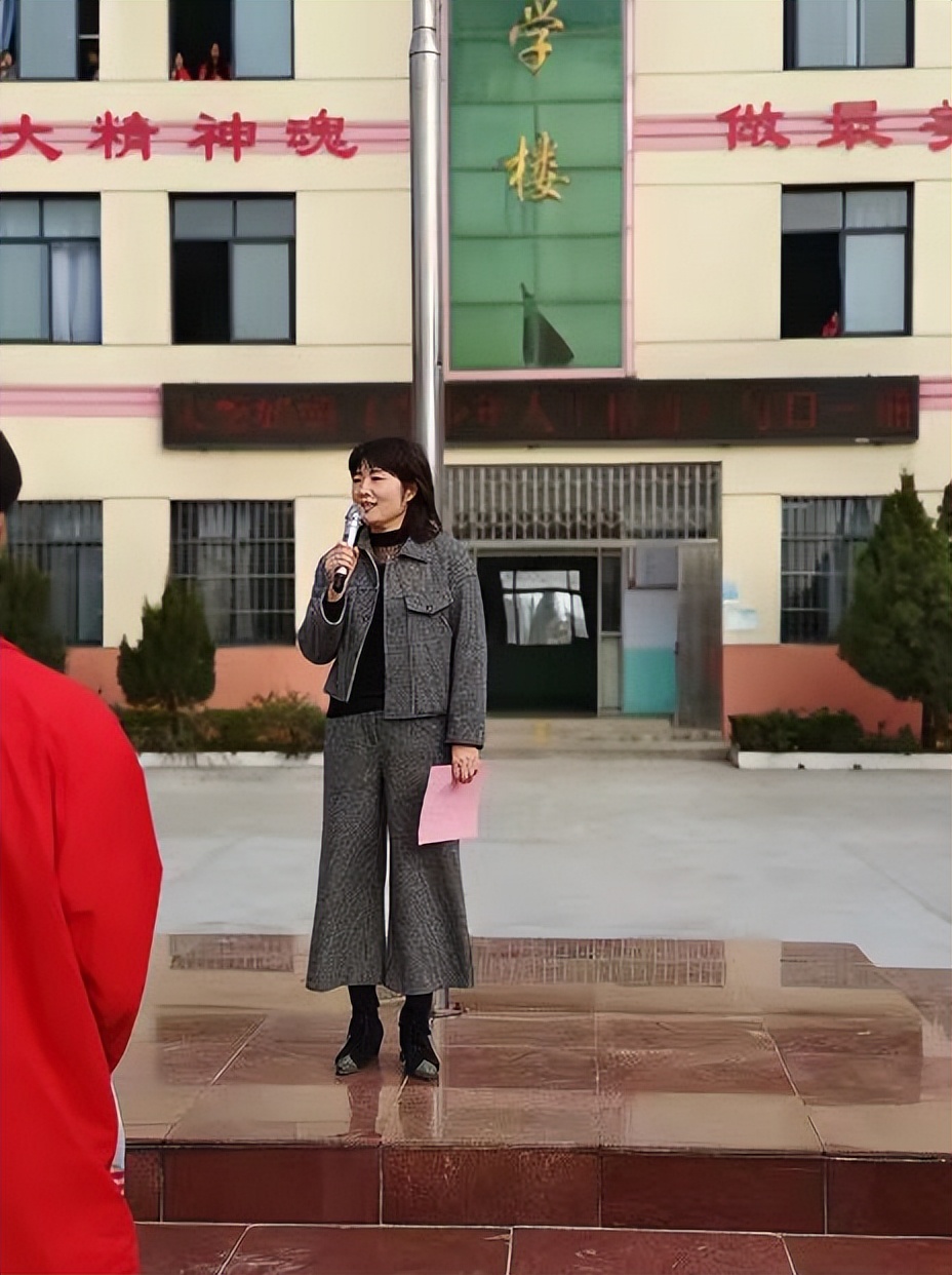 河南李如冰说：宋妈妈《青少年人生格言》给我一股奋发向上的力量