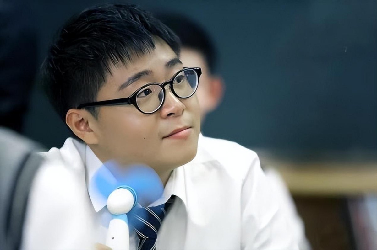 郝劭文婚礼释小龙伴郎,释小龙郝劭文当伴郎