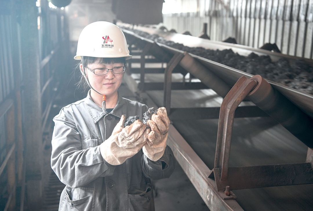 且炼青春铸芳华——记*党**的二十大代表、安钢职工公毅