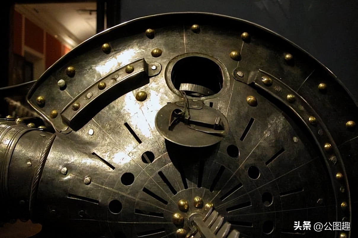 7种最不像文物的文物,不寻常的中世纪武器