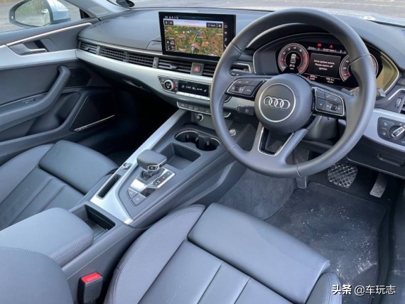 奥迪a52010款,高颜值又动感最新款奥迪a5轿跑