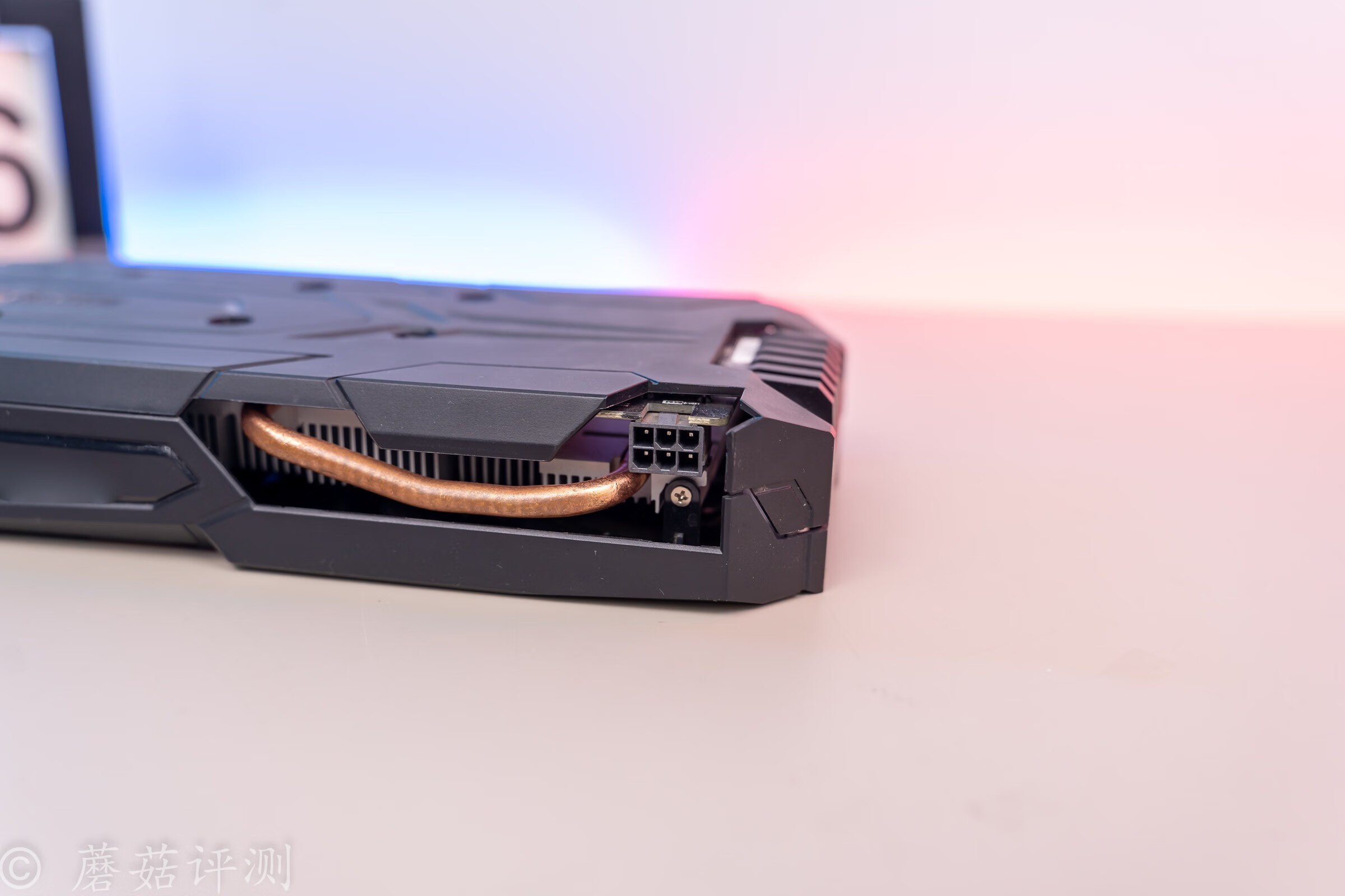 电脑主机可以玩的手柄游戏,高性能主机搭配低端显示器