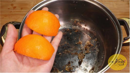 炒锅烧焦了怎么洗得干净,锅烧焦了怎么清洗干净教你一招