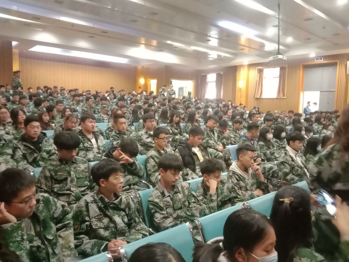 卫校最低招生分数线,2021年卫校招生分数线在哪看