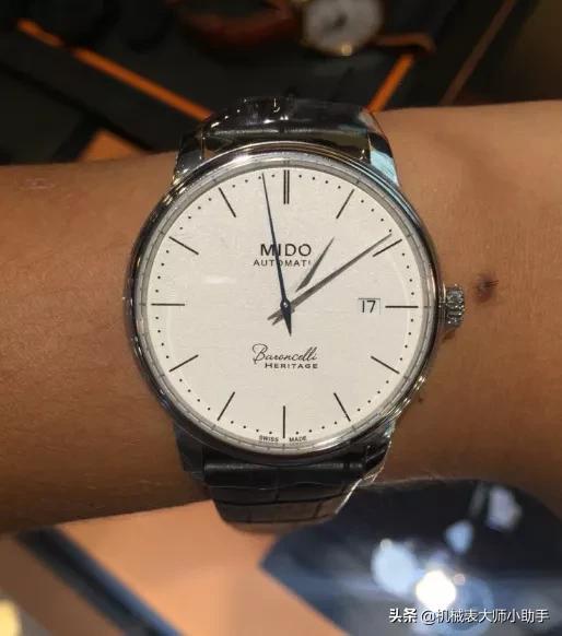 高档次的手表和中档次手表的区别,名牌手表和普通手表有什么区别呢