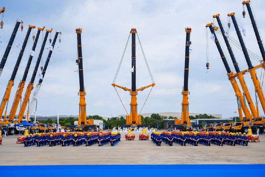 徐工xgt150000-600大国重器,徐工大型活动