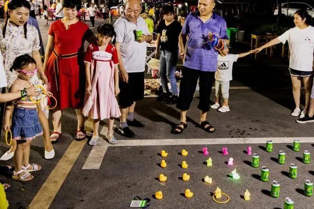 谁说女人不能搞事业,适合女的摆地摊的项目