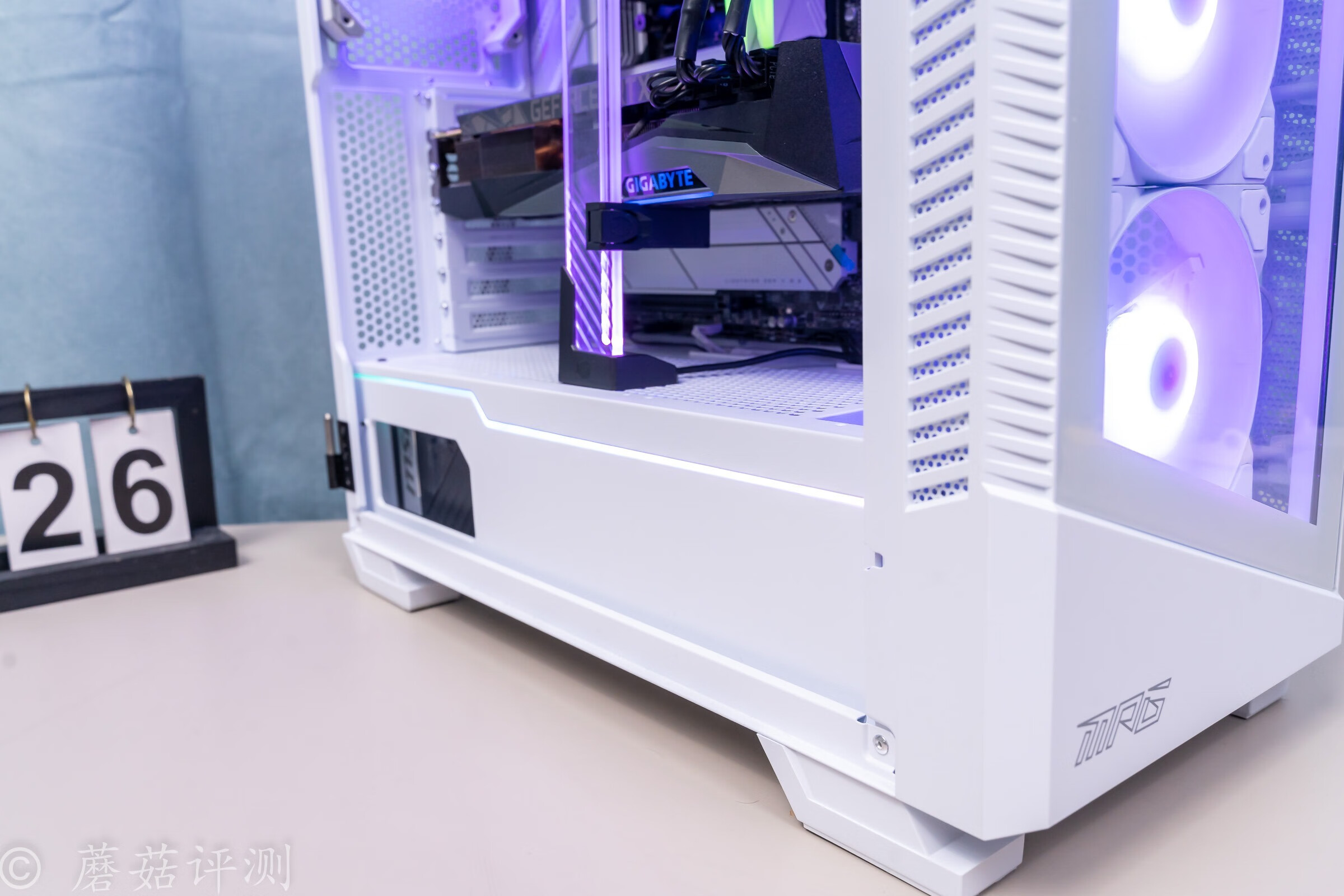 技嘉rtx3060tigamingoc魔鹰显卡,技嘉rtx4090魔鹰oc怎么样